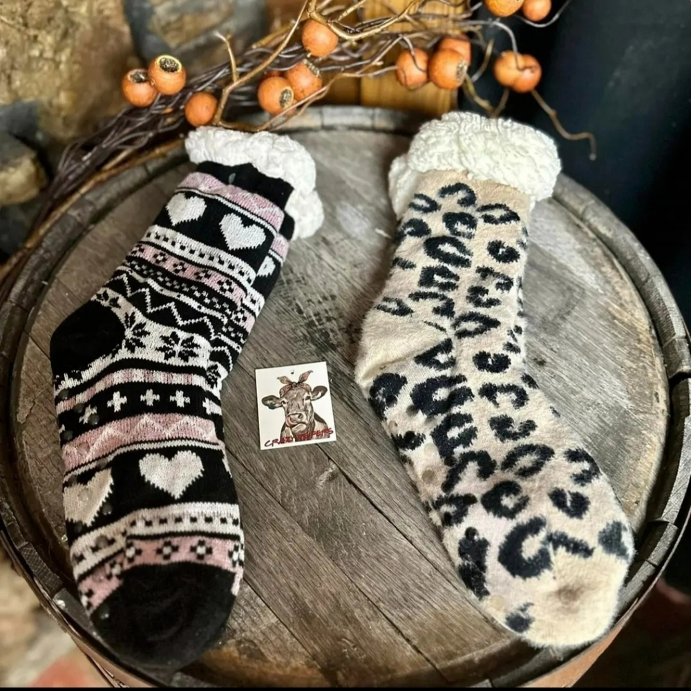 Cozy Sherpa-Lined Slipper Socks – Heart Print or Leopard Print